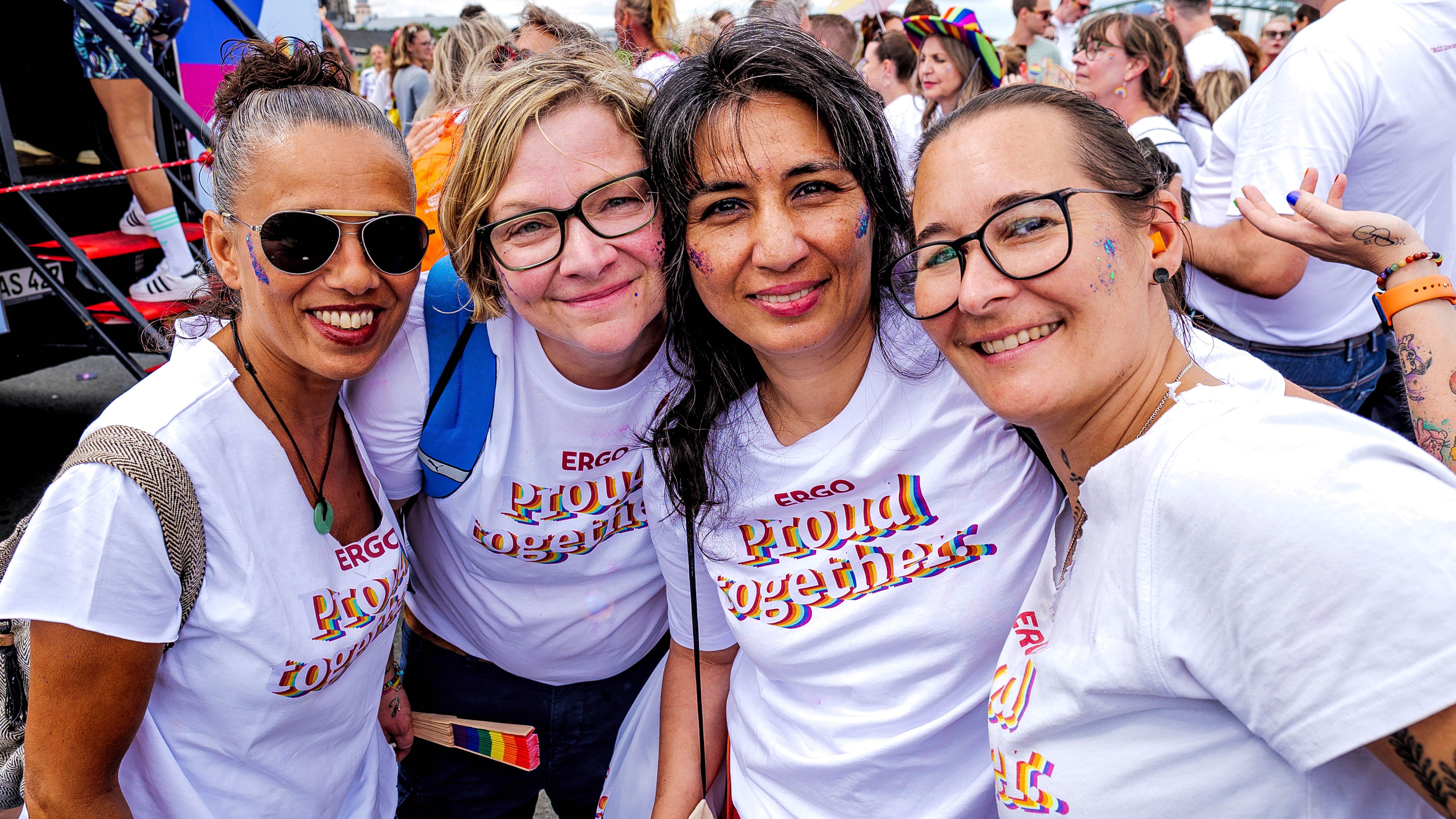 ERGO beim CSD in Köln