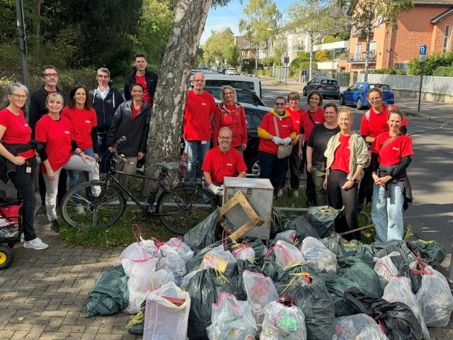 Team ERGO Deutschland Köln beim World Cleanup Day