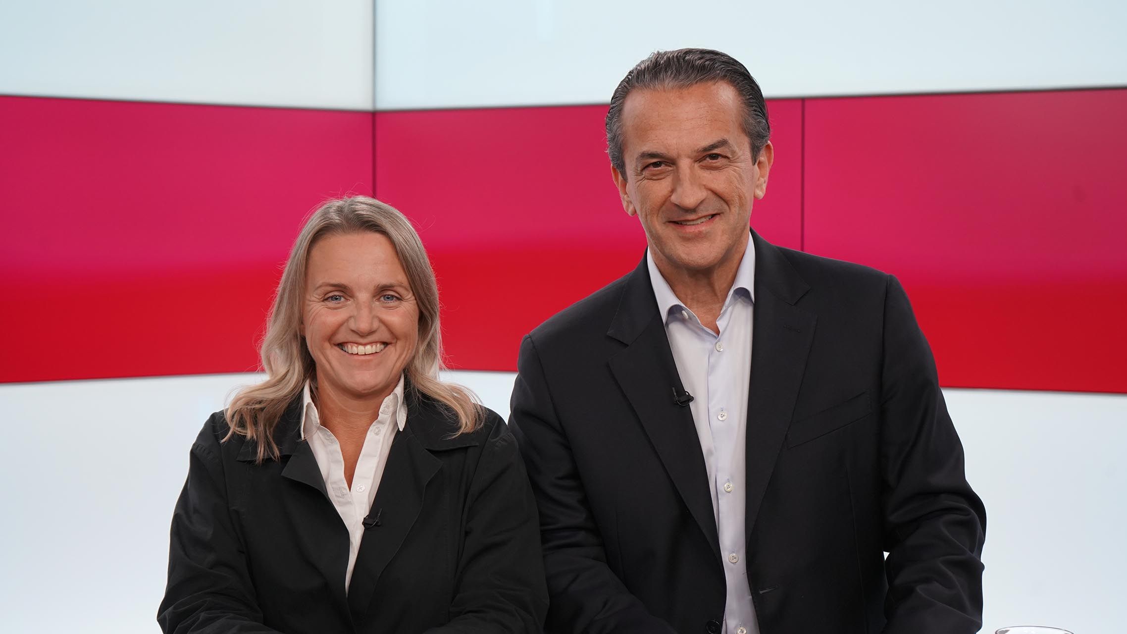 Ruth Verstraete, CEO von DKV Belgien, und Theo Kokkalas, ERGO International Vorstand