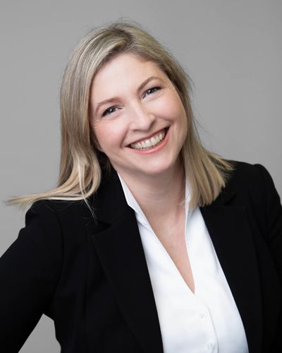 Christa Schwimmer, Chief Executive für Specialty Reinsurance, Lloyd’s & Bermuda und Sponsor der „Beyond Generations“-Employee Resource Group