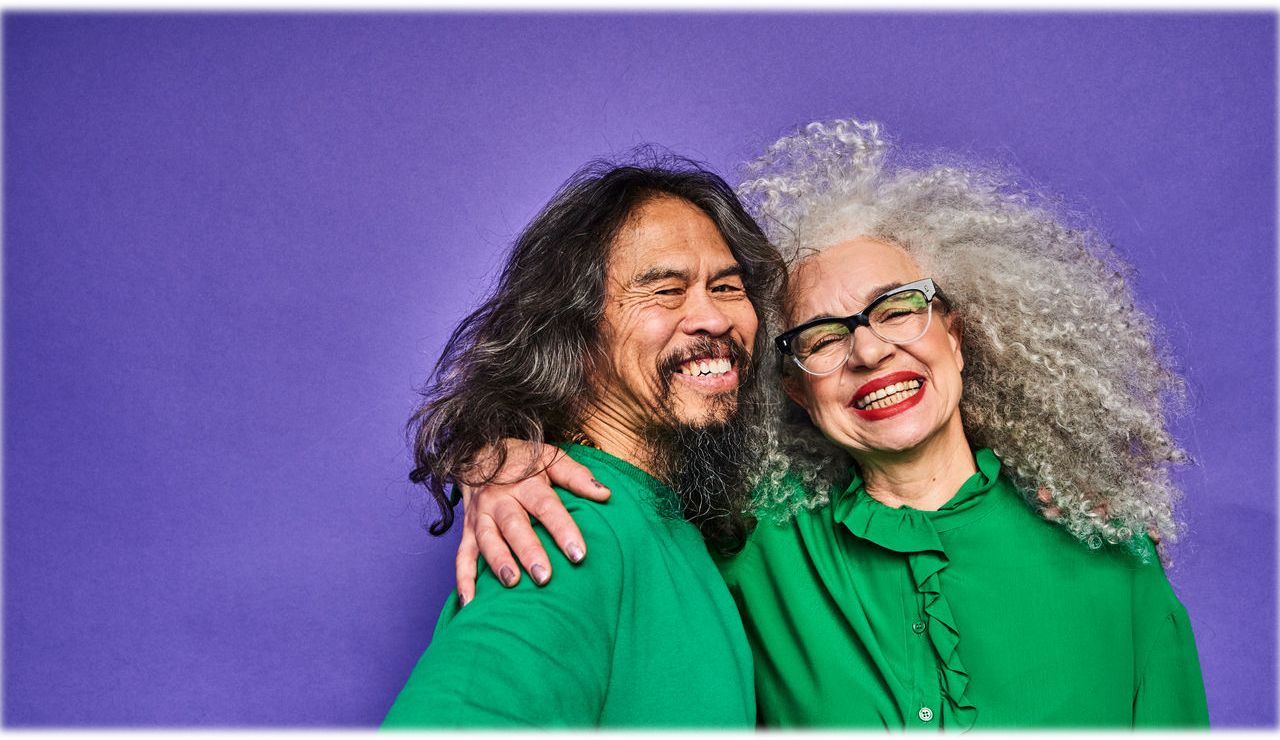 2 Ältere Personen im Partnerlook